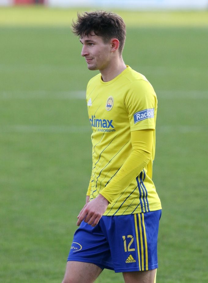 Tkáčův gól z hlíny. Není to moc o fotbale, řekl střelec Zlína o druhé lize Tkáčův gól z hlíny. Není to moc o fotbale, řekl střelec Zlína o druhé lize