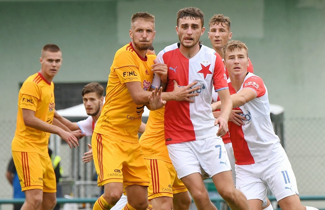 Dukla ve druhé lize bojuje o návrat do nejvyšších pater českého fotbalu