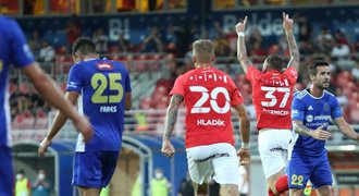 Řezníčkova show! Čtyřmi góly zničil Jihlavu. Žižkov přejel Spartu B