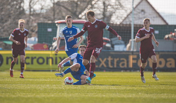 Fotbalisté Vlašimi ve 23. kole druhé ligy doma remizovali 1:1 s B-týmem Sparty a udrželi druhé místo