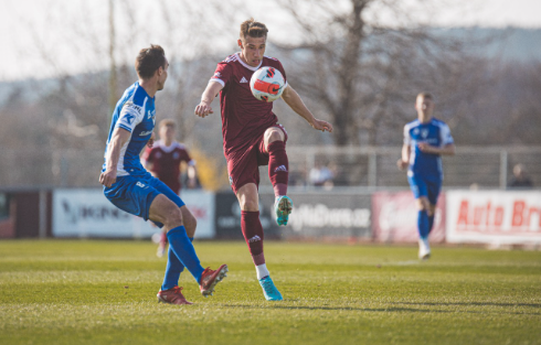 Fotbalisté Vlašimi ve 23. kole druhé ligy doma remizovali 1:1 s B-týmem Sparty a udrželi druhé místo