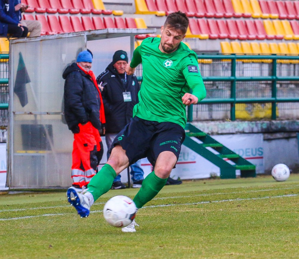 Dukla Praha vyhrála na trávníku Příbrami 3:2