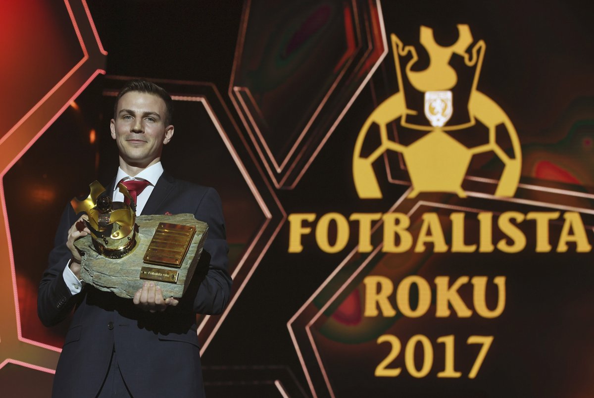 Vladimír Darida porazil Petra Čecha a stal se Fotbalistou roku 2017