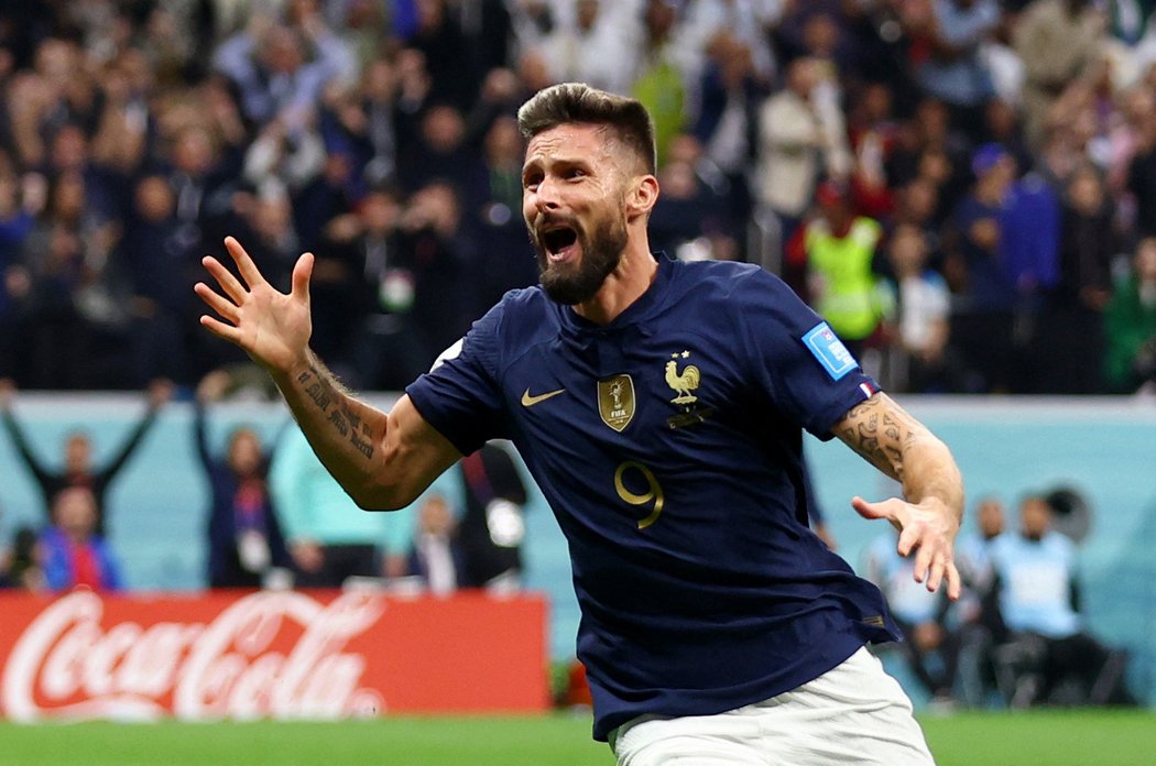 Olivier Giroud vrátil Francii vedení