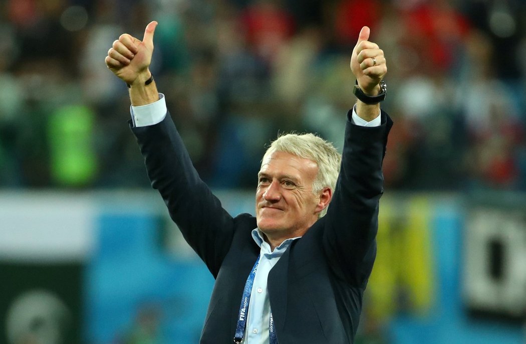 Didier Deschamps se může stát třetím člověkem, který vyhraje MS jako hráč i jako trenér