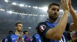 Andre-Pierre Gignac a další francouzští reprezentanti děkují fanouškům po prohraném finále mistrovství Evropy