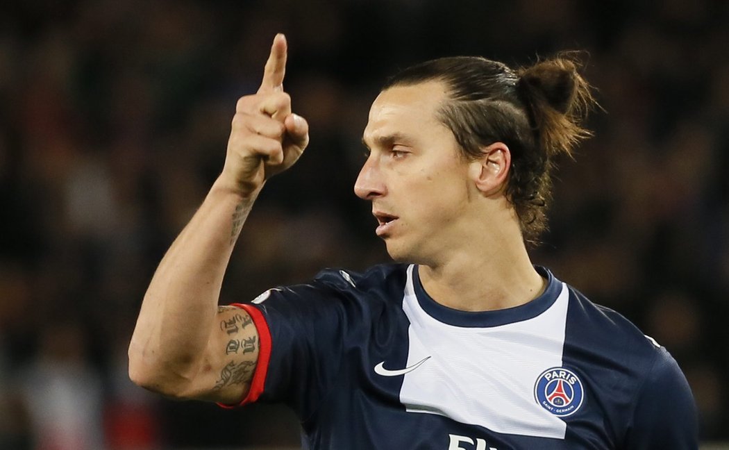 Zlatan Ibrahimovic se v dresu PSG blýskl hattrickem do sítě Nice. Jeho tým vyhrál 3:1 a vede francouzskou ligu o pět bodů.