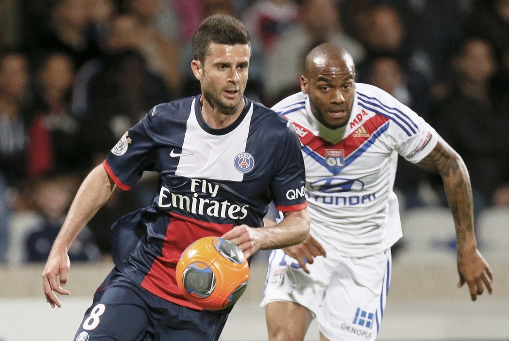 Fotbalisté Lyonu vyhráli ve francouzské lize nad PSG 1:0. Pařížský celek hraje bez zraněného Ibrahimovice a prohrál v lize po 16 utkáních