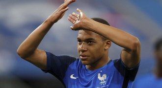 Případ Mbappé. Chtějí ho Wenger i Klopp, Real by mohl obětovat Balea