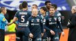Fotbalisté Dijonu oslavují senzační výhru na půdě Lyonu
