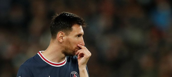 Lionel Messi ve svém prvním utkání za PSG na domácím hřišti proti Lyonu