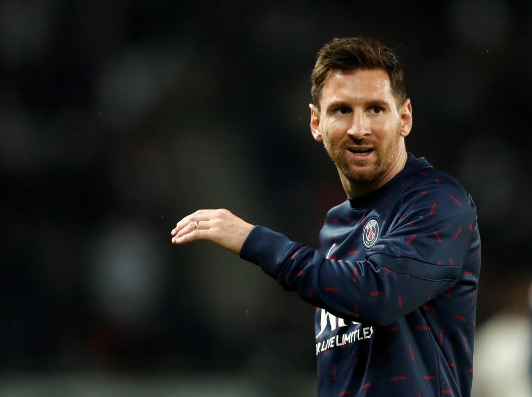 Lionel Messi ve svém prvním utkání za PSG na domácím hřišti proti Lyonu