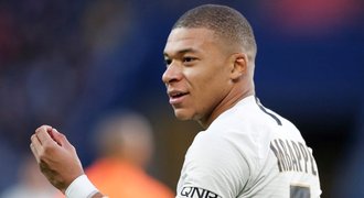 PSG se nadřelo na výhře v Caen, rozhodl Mbappé. Monako vyválčilo bod