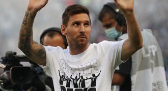 Návrat fanoušků i vítání posil PSG: Messi je natěšený. Mbappé vypískán