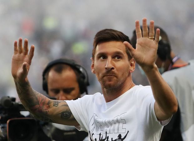Lionel Messi se ukázal fanouškům Lionel Messi se ukázal fanouškům