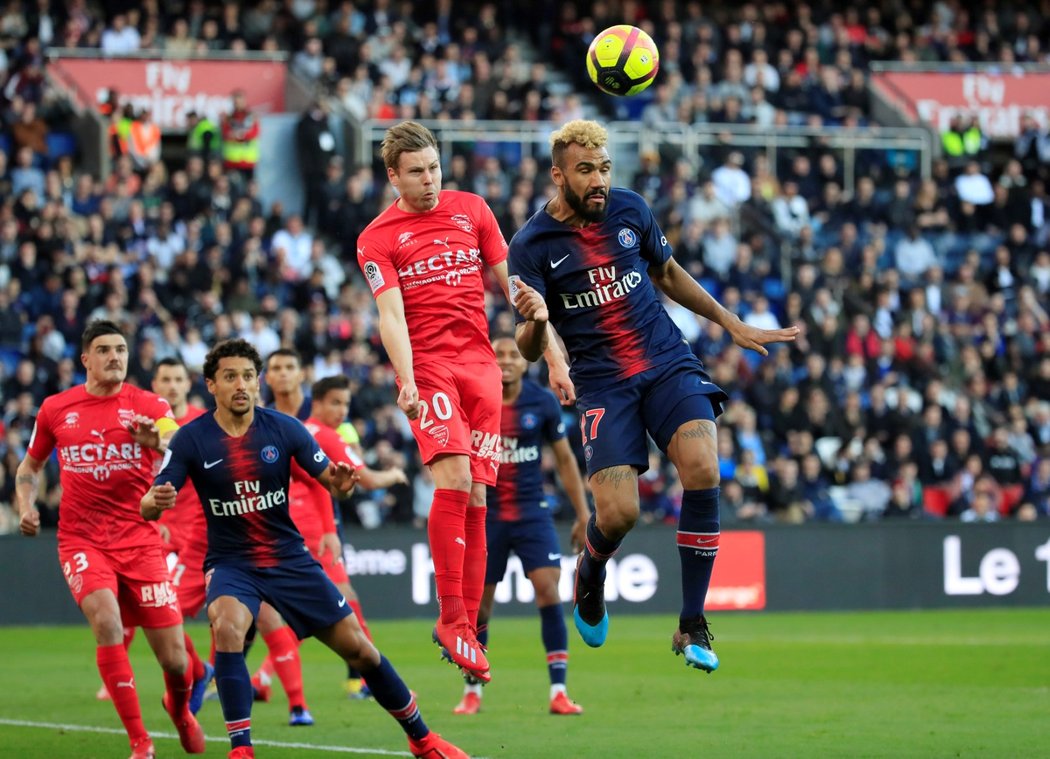 Fotbalisté PSG porazili Nimes 3:0