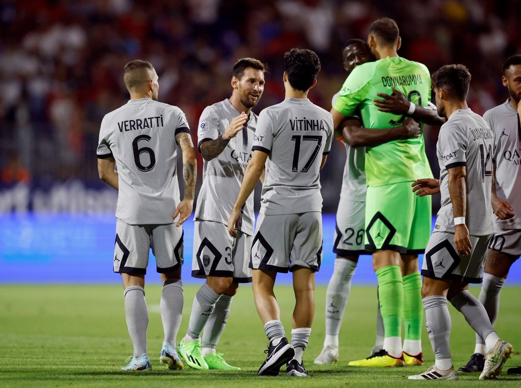 Fotbalisté Paris St. Germain vykročili za obhajobou titulu ve francouzské lize výhrou 5:0 v Clermontu