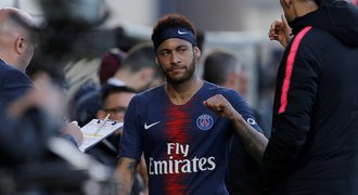 Pokud přijde nabídka, Neymar může jít, zní z PSG. Zájem Barcy byl povrchní