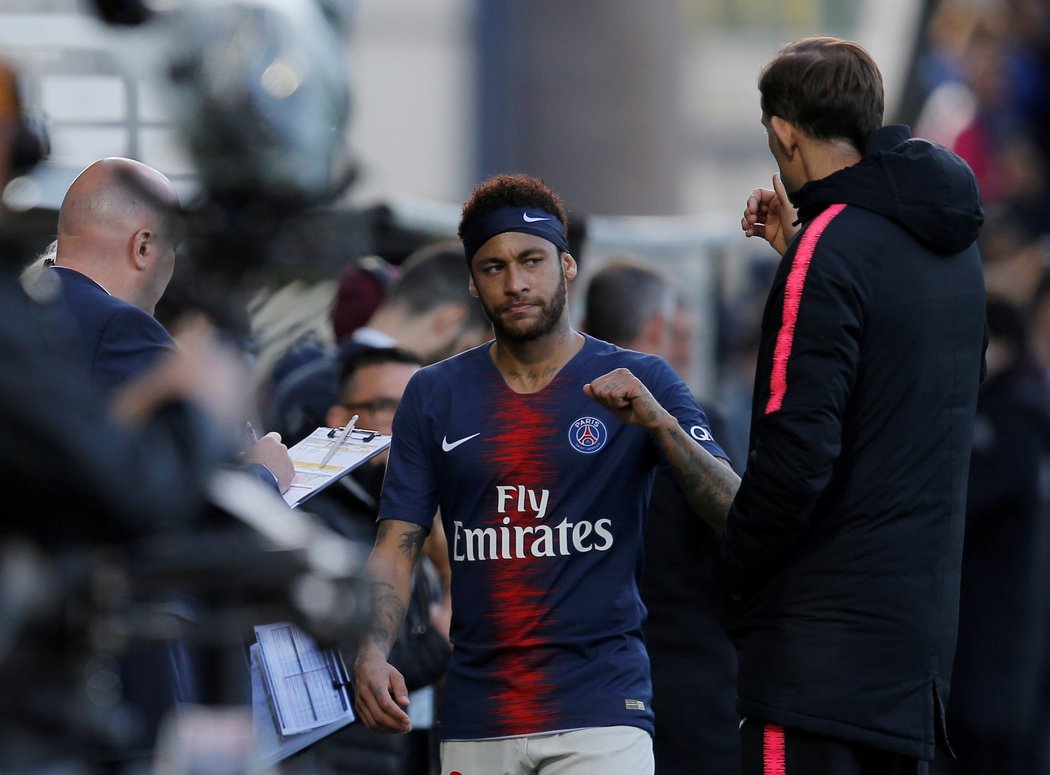 Neymarův přestup do Barcelony padl. Brazilec tak zůstává nadále v PSG