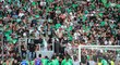 Za téměř hodinové zpoždění začátku zápasu mezi St. Etienne a Angers mohlo řádění fanoušků