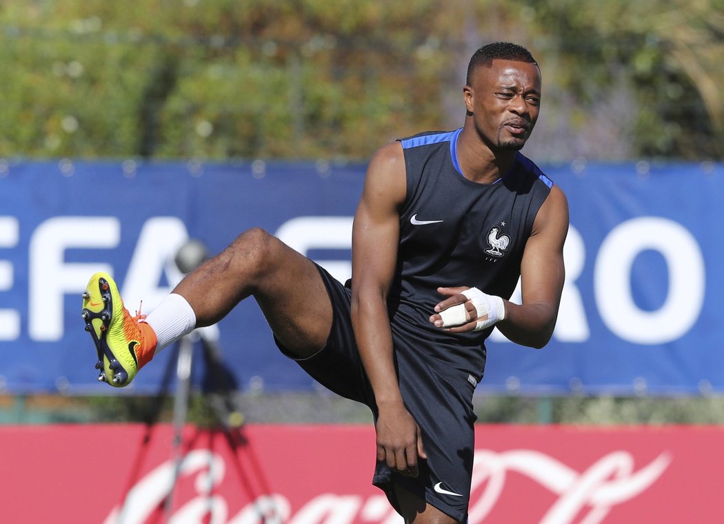 Patrice Evra se po jedenácti letech vrací do Francie, přestoupil do Marseille