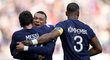 Radost fotbalistů PSG z branky proti Lille