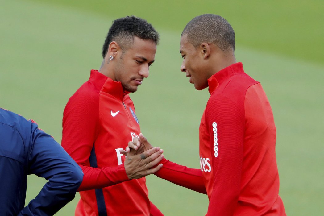 Kylian Mbappé a Neymar se poprvé potkali na tréninku a byli v dobrém rozmaru