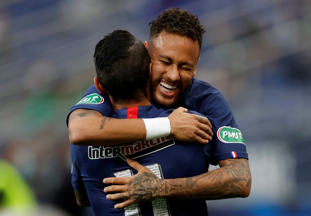 Fotbalisté Paris Saint-Germain vyhráli potřinácté Francouzský pohár. Finále se St. Etienne rozhodl Neymar