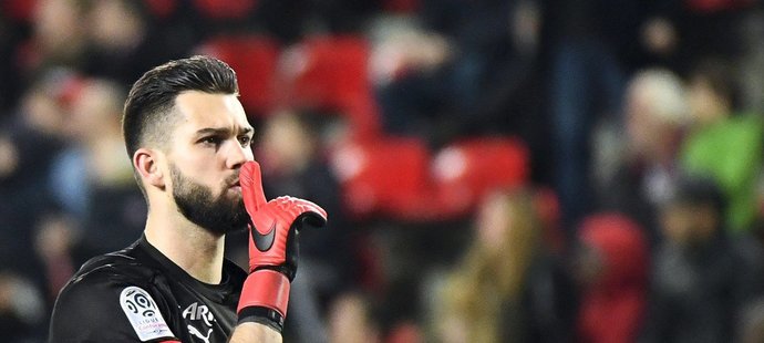 Brankář Rennes Tomáš Koubek vychytal Lyon