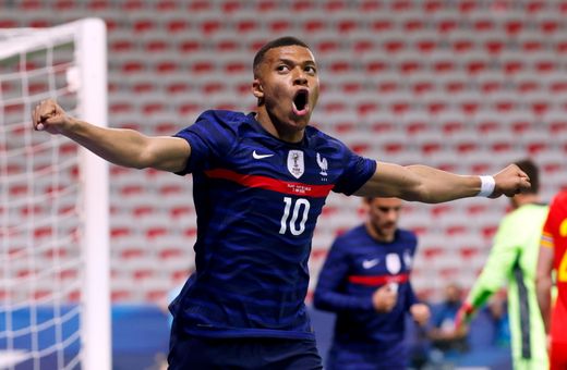 Kylian Mbappé zazáří za Francii Kylian Mbappé zazáří za Francii
