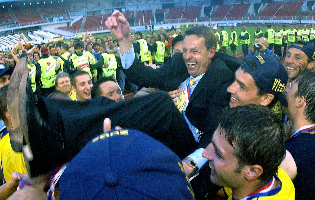 2003. Teplice pod Strakovým vedením dosáhly na triumf v poháru.