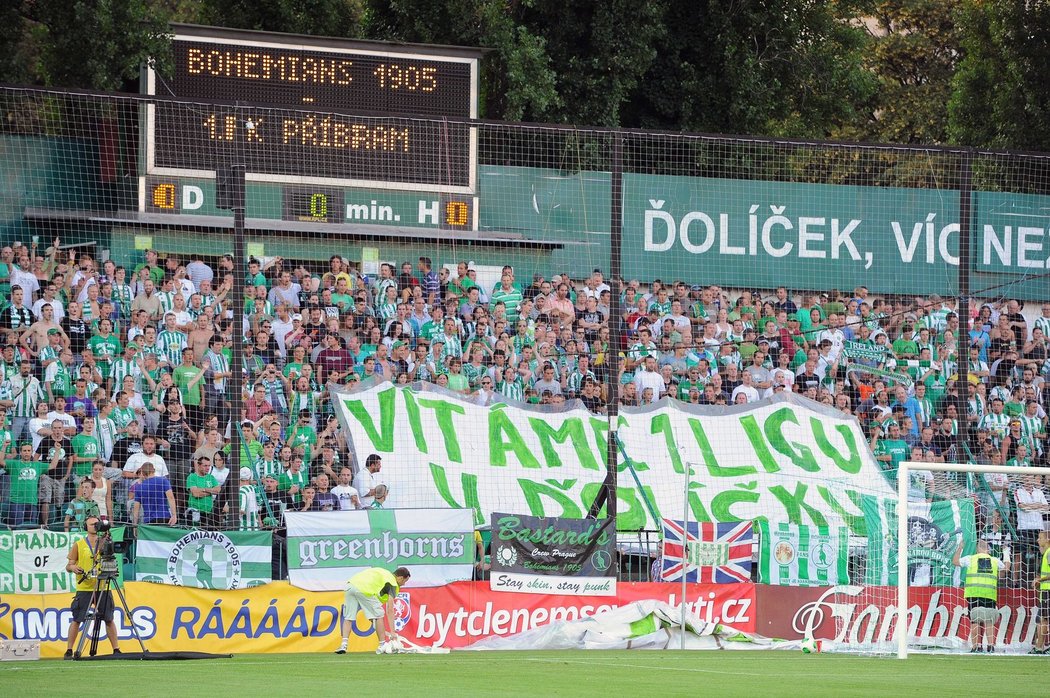 Fanoušci Bohemians 1905 se dočkali! Po odmlce ve druhé lize, vyhnanství v Edenu a dvou venkovních zápasech přivítali po více než třech letech nejvyšší soutěž opět na domácím hřišti v Ďolíčku