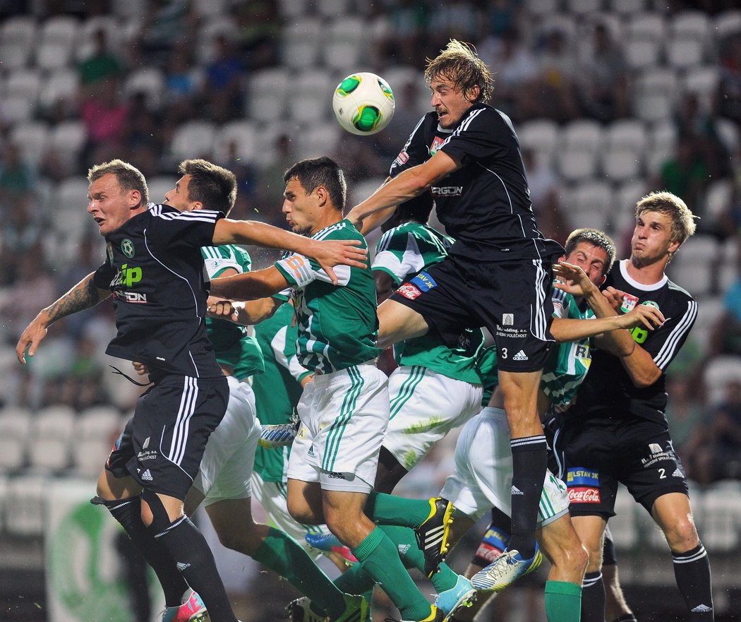 Fanoušci Bohemians 1905 se dočkali po roční odmlce a dvou venkovních zápasech opět nejvyšší soutěže na domácím hřišti