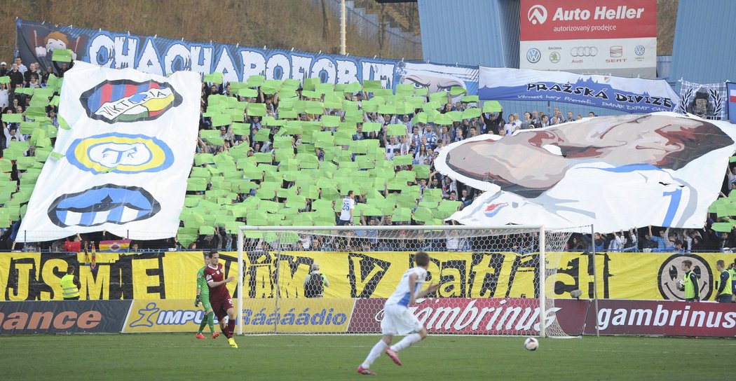 Atmosféra na Bazalech až do poločasu byla parádní