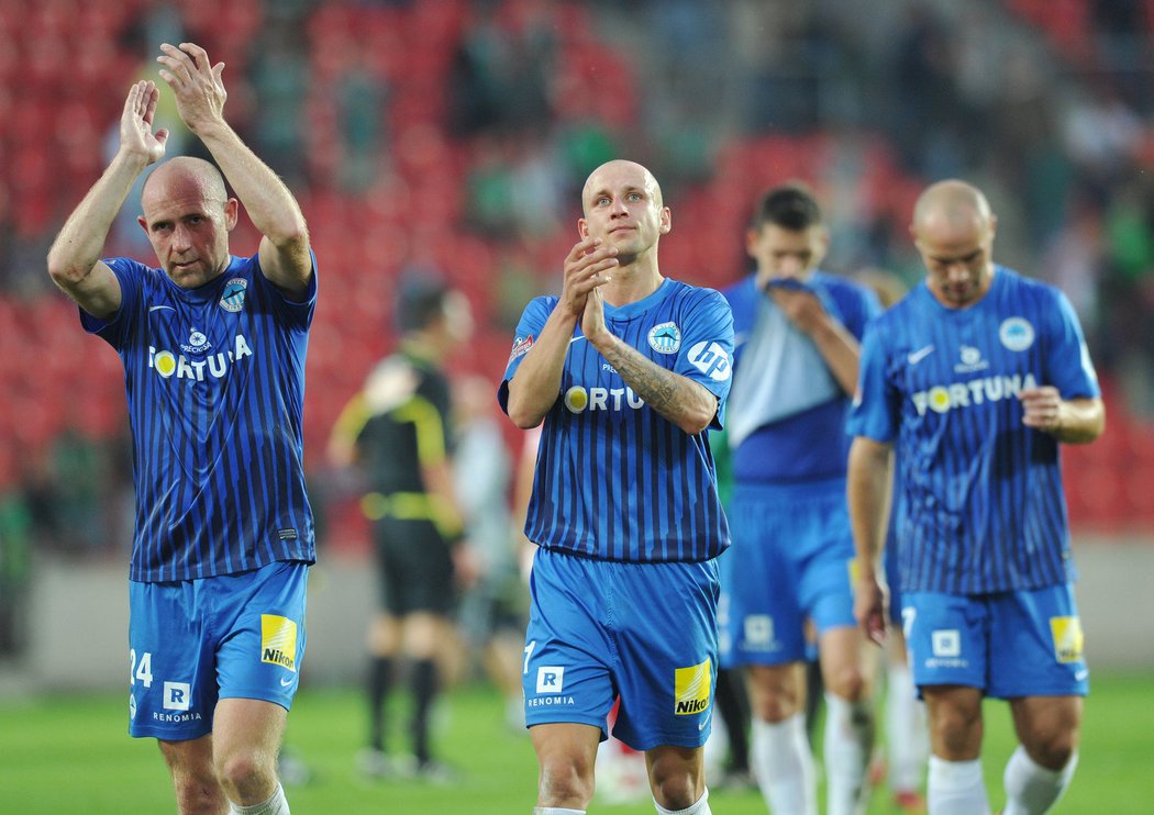 Fotbalisté Liberce Jiří Štajner (zleva), Michal Breznaník a Jan Nezmar