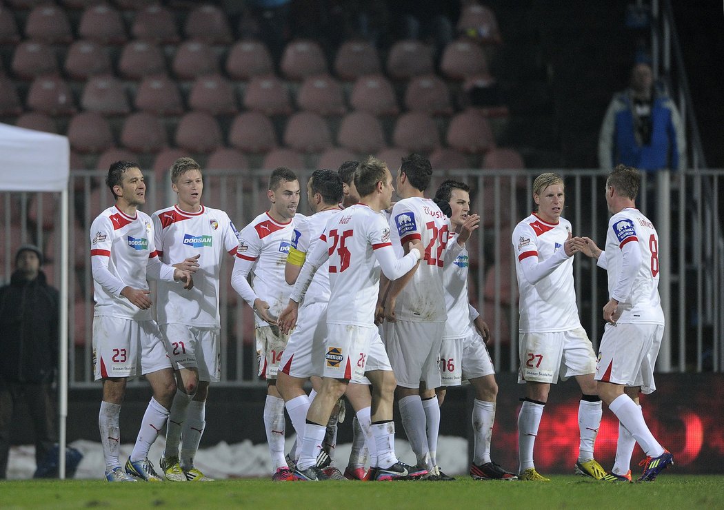 Plzeňská radost nebrala v Brně konce. Viktoria sice prohrávala brzy 0:1, nakonec ale dosáhla na tři body za výhru 3:1