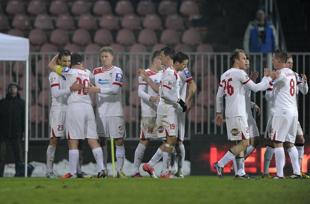 Plzeňská radost nebrala v Brně konce. Viktoria sice prohrávala brzy 0:1, nakonec ale dosáhla na tři body za výhru 3:1