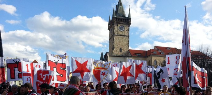 Slávisté chtěli na Staromáku vytvořit český rekord