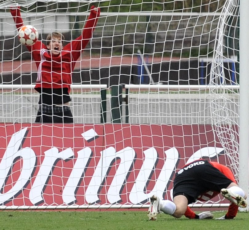 Baránek na tuhle střelu nestačil. A také na tři další, Dukla porazila Baník vysoko 4:1