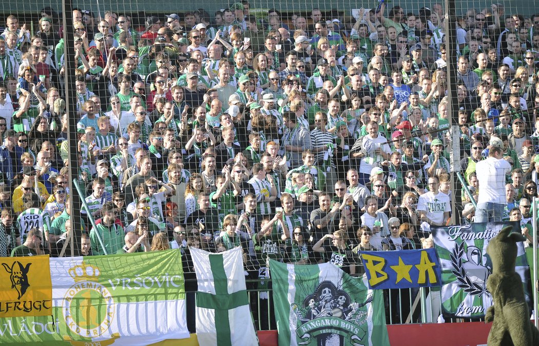 Veledůležitý duel s Plzní si v Ďolíčku vychutnal vyprodaný stadion