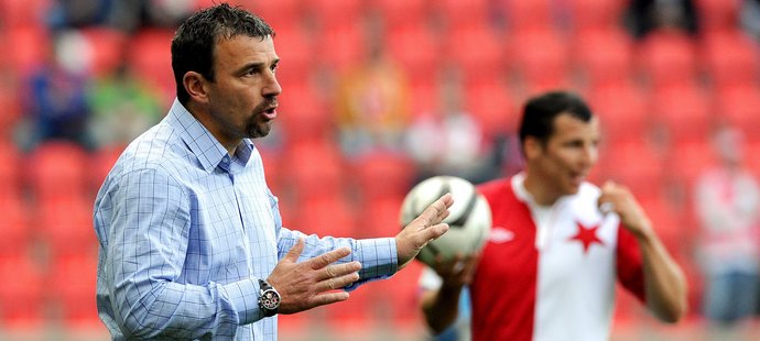 Michal Petrouš byl potvrzen po záskoku na konci sezony ve funkci trenéra Slavie