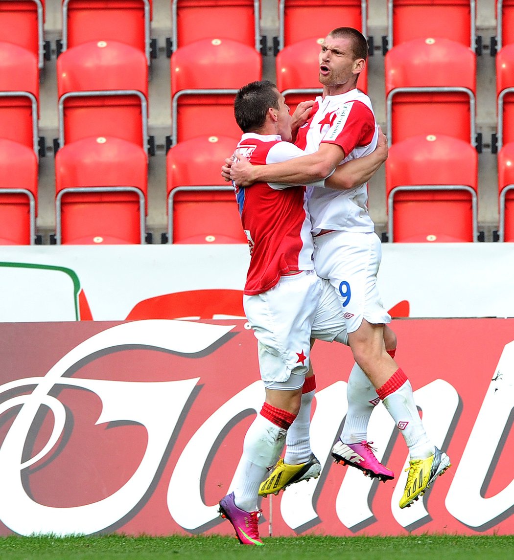Záložník Slavie Martin Juhar se zapsal mezi střelce v ligové bitvě s Jabloncem. Slavia vyhrála 5:1