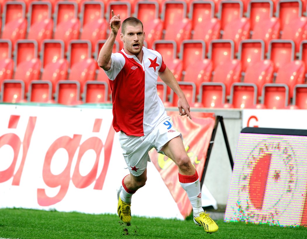 Záložník Slavie Martin Juhar se zapsal mezi střelce v ligové bitvě s Jabloncem. Slavia vyhrála 5:1 a Juhar se trefil hned dvakrát