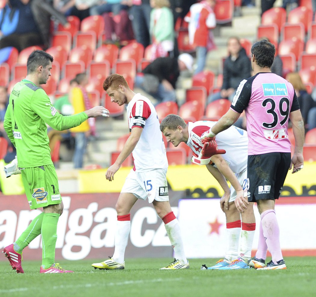 Záchrana je daleko. Slávisté podlehli Plzni 0:2 a zůstávají předposledním týmem Gambrinus ligy