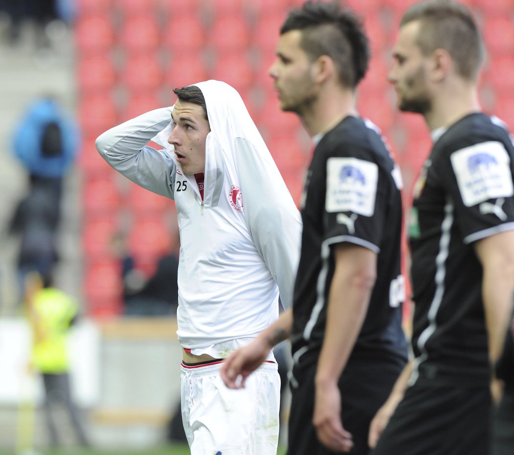 Fotbalisté pražské Slavie prohráli v dohrávce 25. kola nejvyšší soutěže s Plzní 0:2