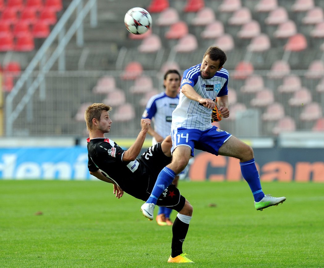 Fotbalisté Slavie vybojovali v Brně nad nováčkem Gambrinus ligy ze Znojma výhru 1:0