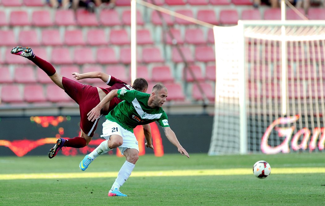 Michal Hubník se střelecky prosadil na Letné v dresu Jablonce, když vyrovnal na 1:1