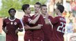 Fotbalisté Sparty se radují ze vstřelného gólu do sítě Mladé Boleslavi