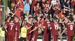 Fotbalisté Sparty oslavují výhru 4:0 v Mladé Boleslavi