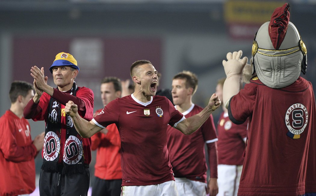 Sparťané slaví, jedenáct zápasů před koncem sezony zvýšili po výhře 1:0 nad druhou Plzní svůj náskok na osm bodů